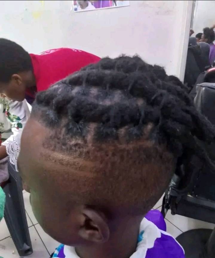 Halid Bakari Kibicho - Hairdresser in Kiambu