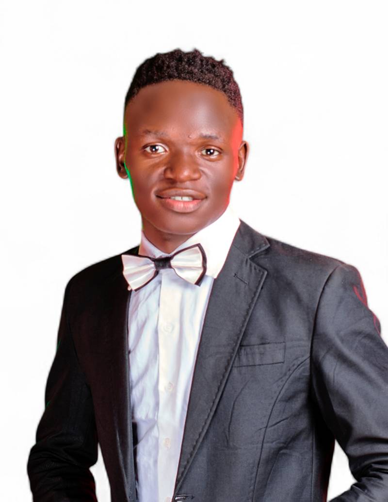 JAMES MUTAKI - Photographer in KITENGELA